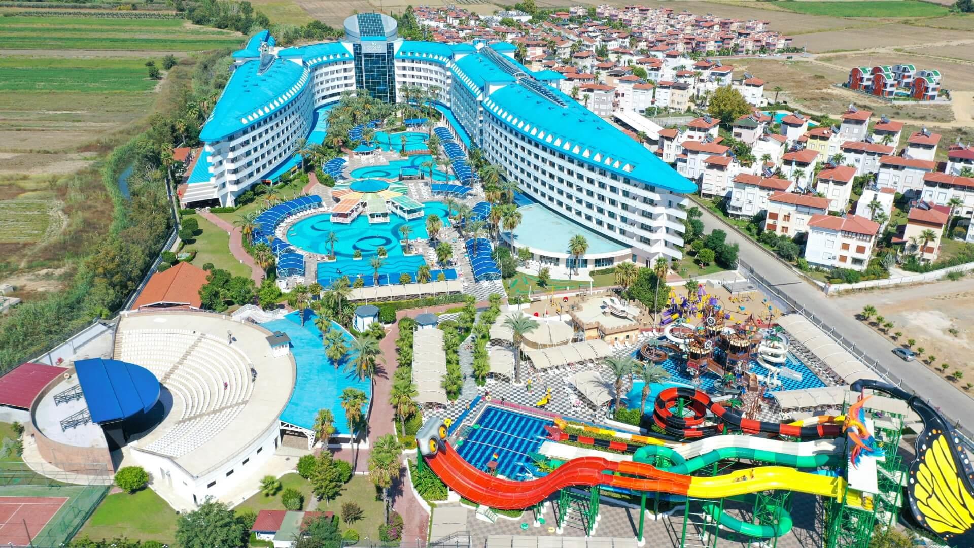 Crystal Admiral Resort Suites Spa. Аквапарк Турция Адмирал Резорт. Турция отели для детей.