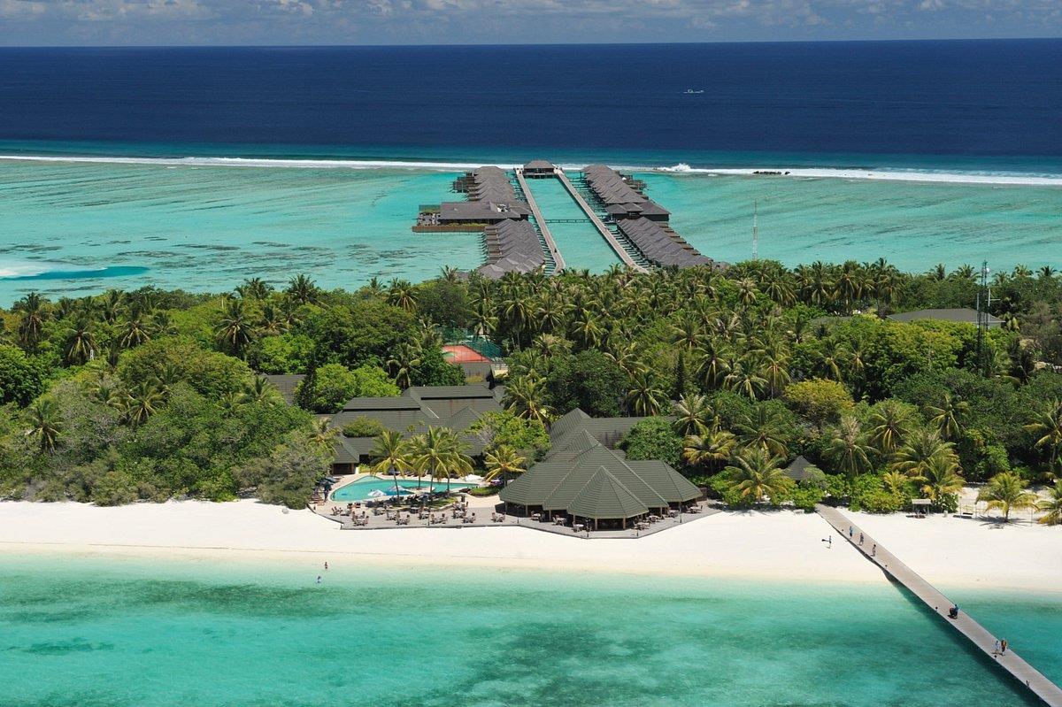 Island resort spa мальдивы. Парадиз Исланд Мальдивы. Атолл Мале Мальдивы. Отель Парадиз Мальдивы. Paradise Island 5 Мальдивы.