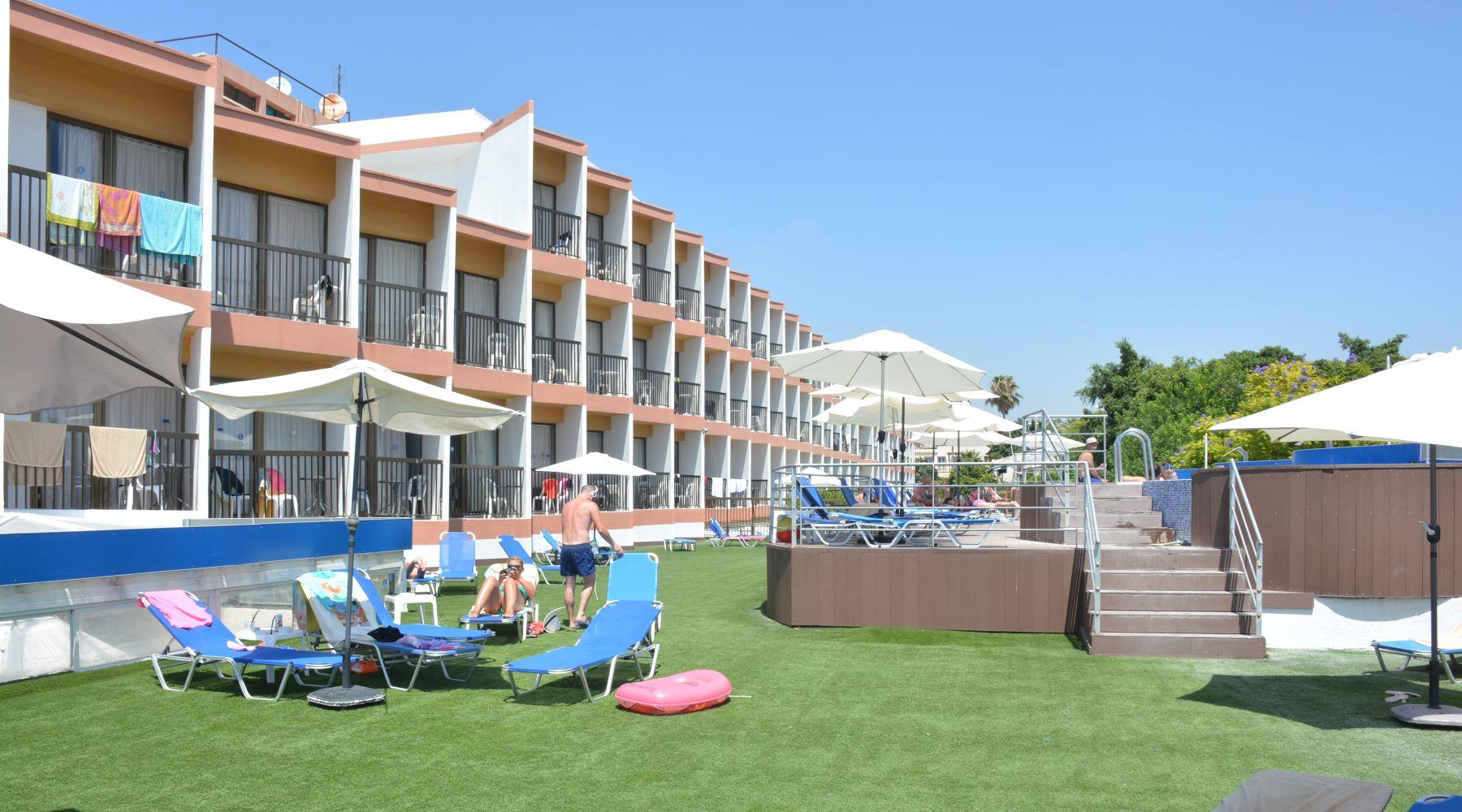                     Avlida Hotel                                                                  