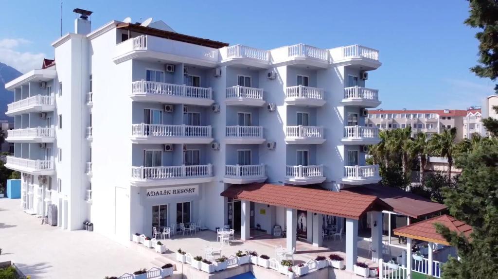 Адалин резорт отель кемер ужин. Адалин резорт кемер. Adalin resort hotel 4. Бергис отель резорт кемер новый отель 2024 года. Адалин резорт отель кемер ужин.