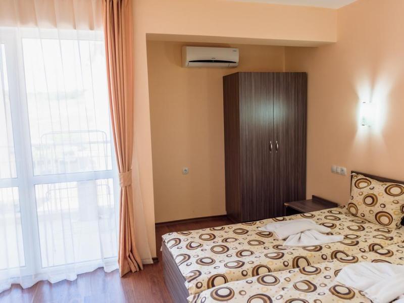 Hotel Ray
