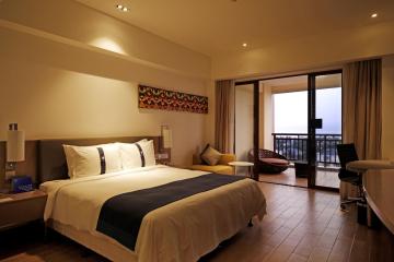 Отель Holiday Inn Express Haikou West Coast Китай, о Хайнань, фото 13