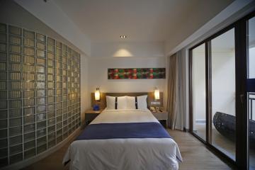 Отель Holiday Inn Express Haikou West Coast Китай, о Хайнань, фото 16