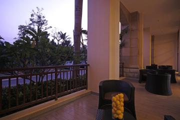 Отель Holiday Inn Express Haikou West Coast Китай, о Хайнань, фото 28