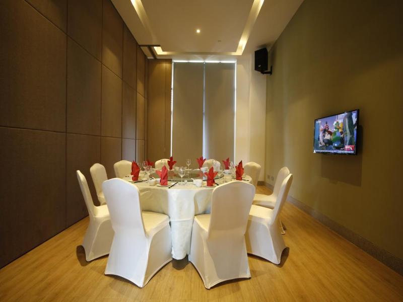 Holiday Inn Express Haikou West Coast