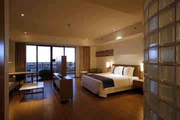 Отель Holiday Inn Express Haikou West Coast Китай, о Хайнань, фото 6