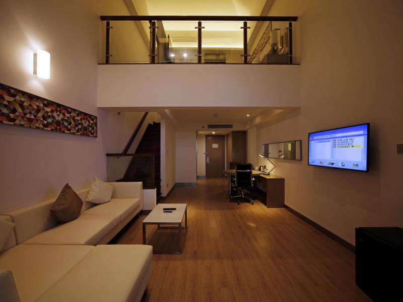 Holiday Inn Express Haikou West Coast