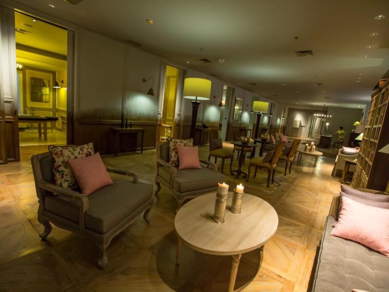 Bali Paragon Resort Hotel