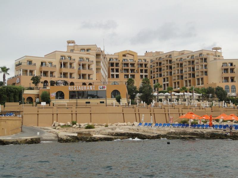 Marina Hotel Corinthia Beach Resort 