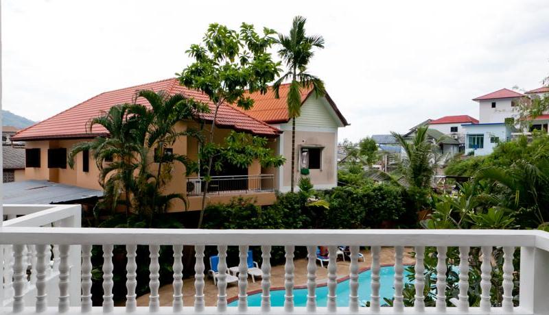 Full Moon Beach Resort