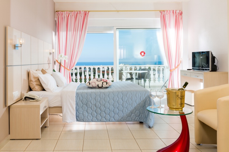 Matheo Villas & Suites