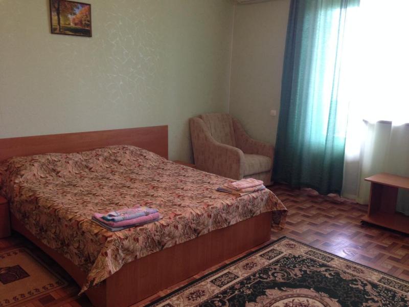 Солнечный (ул. Челюскинцев)