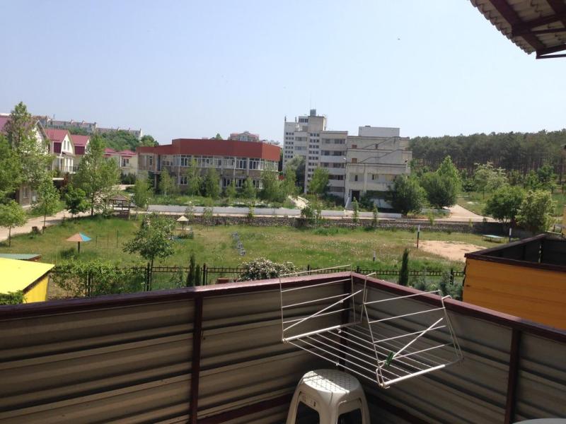 Солнечный (ул. Челюскинцев)