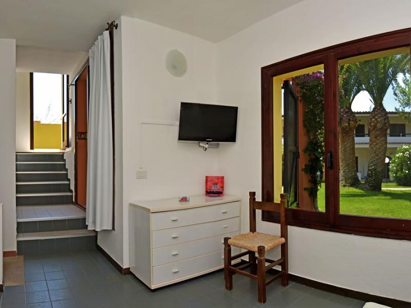 Cormoran Hotel & Residence