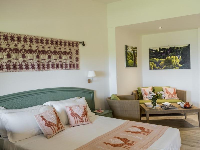 Cormoran Hotel & Residence