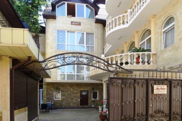 Отель Гостевой дом АрЛиан Россия, Лазаревское, фото 1