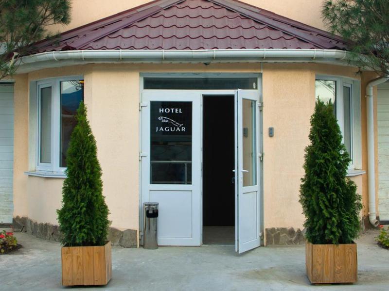 Jaguar Hotel