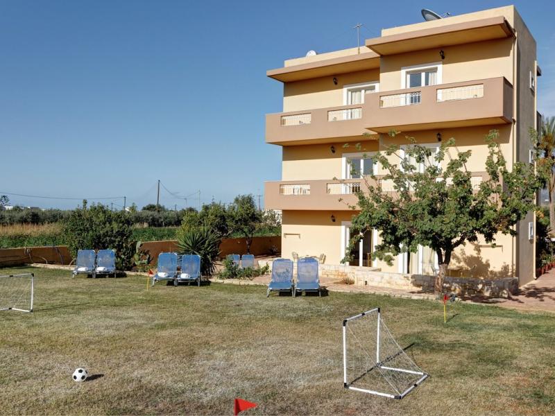 Danelis Studios & Apartments (Malia)