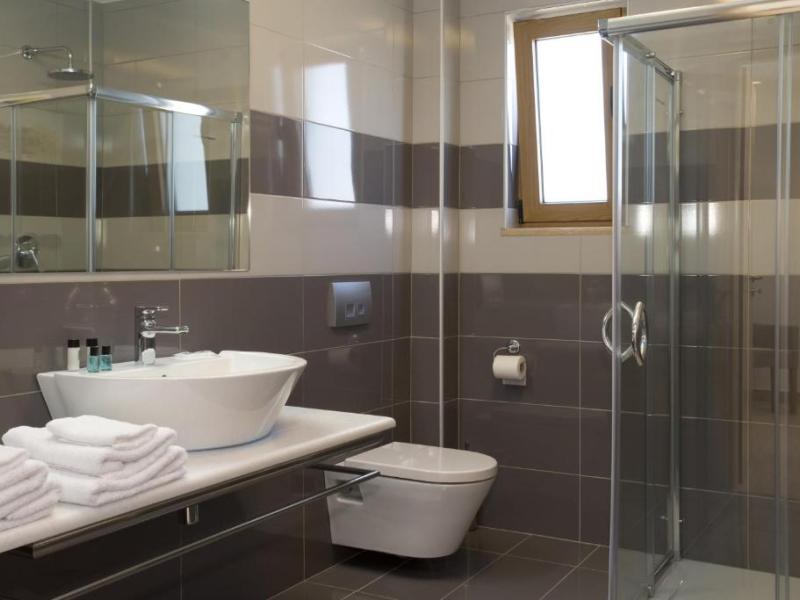 Niriides Luxury Villas