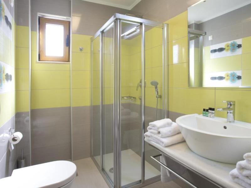 Niriides Luxury Villas
