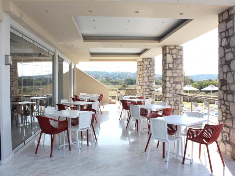 Niriides Luxury Villas