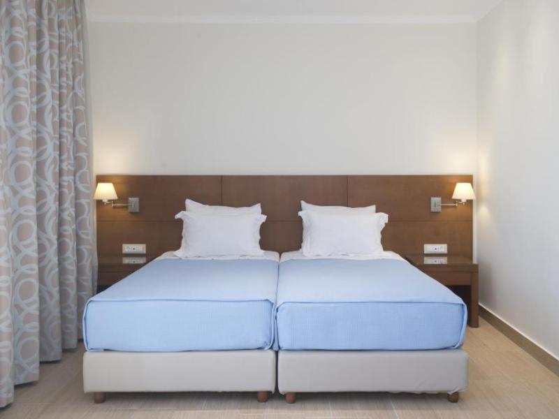 Niriides Luxury Villas