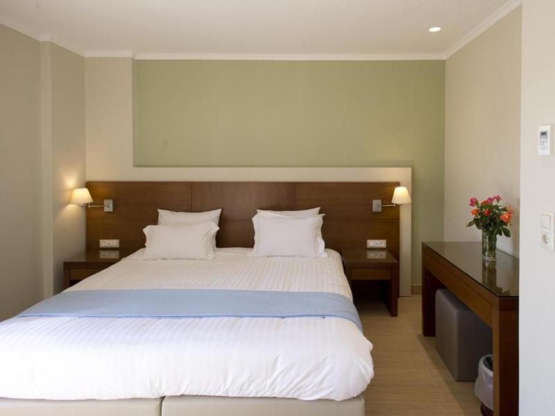 Niriides Luxury Villas