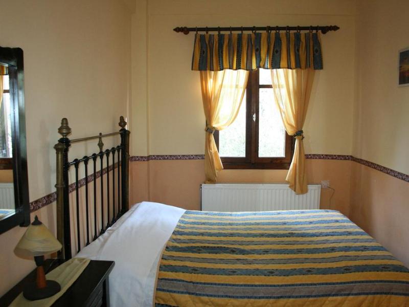 Xenios Karnagio Apartments