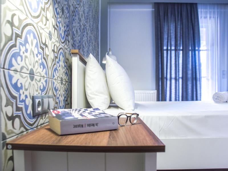 Ano Aparthotel