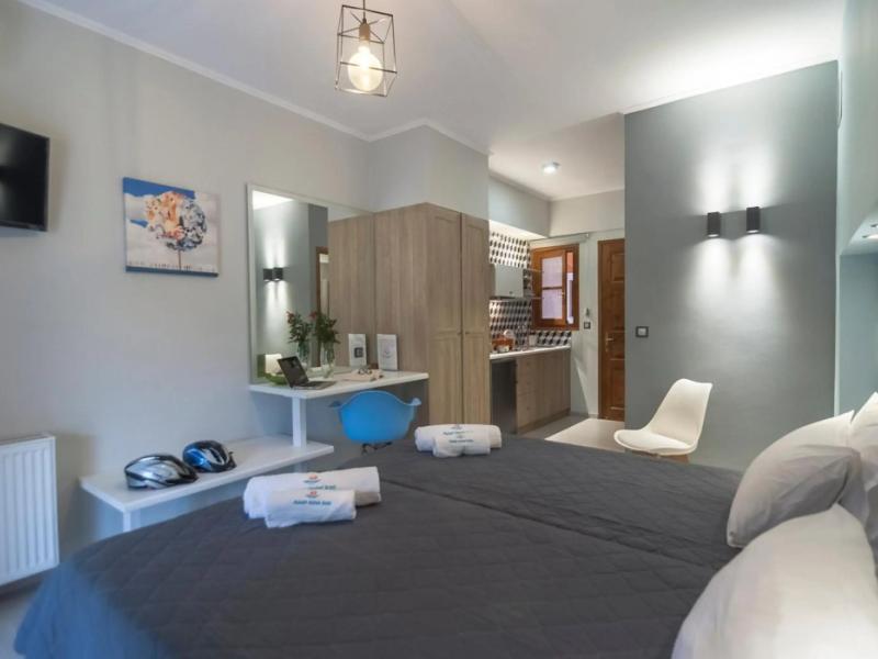 Ano Aparthotel