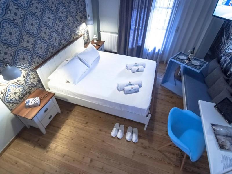 Ano Aparthotel