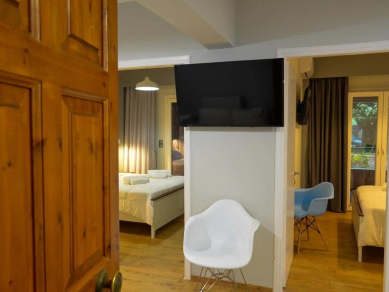 Ano Aparthotel