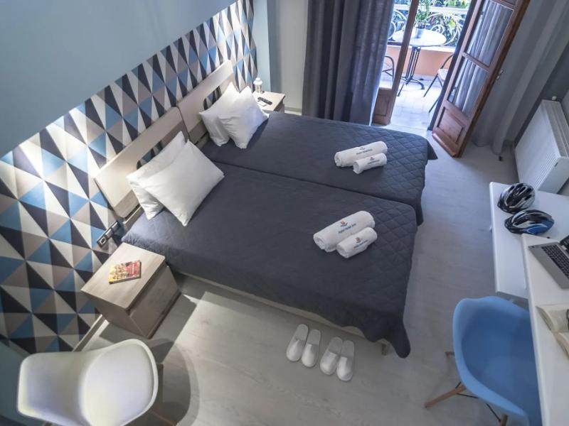 Ano Aparthotel