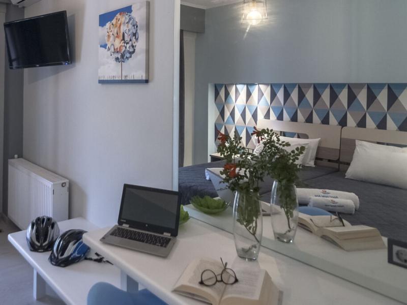 Ano Aparthotel
