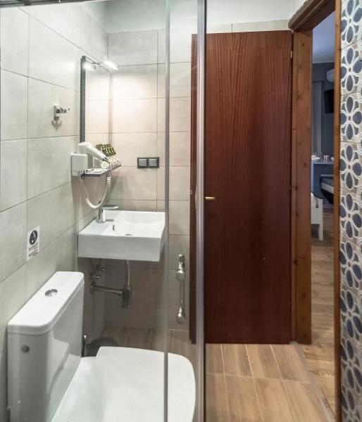 Ano Aparthotel