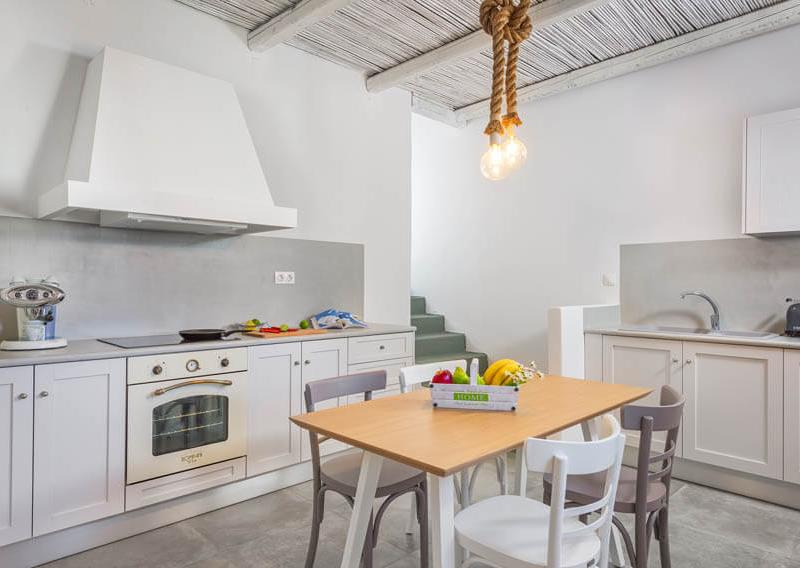 White Village Villas & Suites