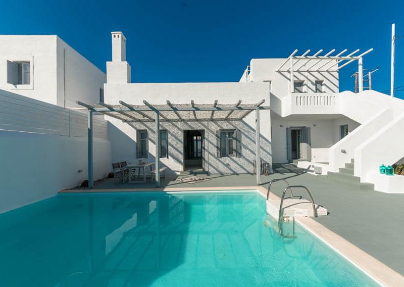 White Village Villas & Suites