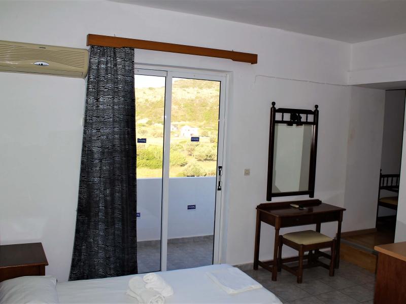 Sotirakis Hotel Studios