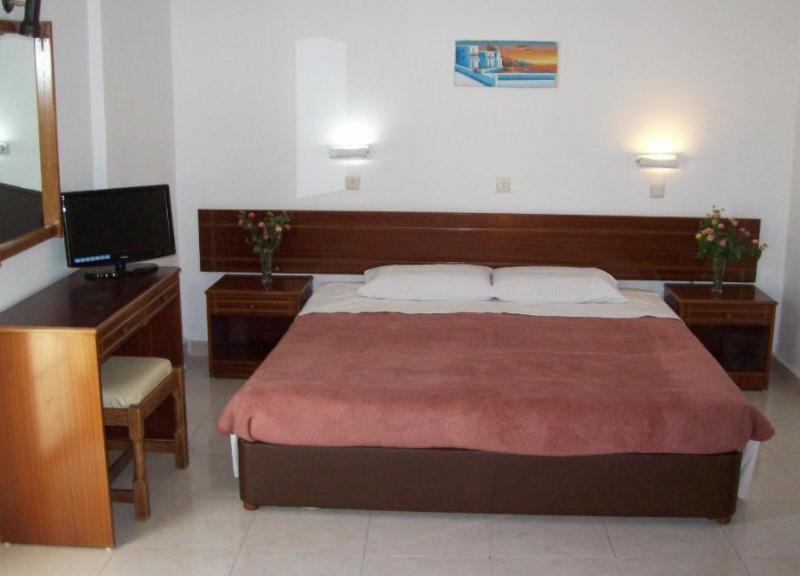 Sotirakis Hotel Studios