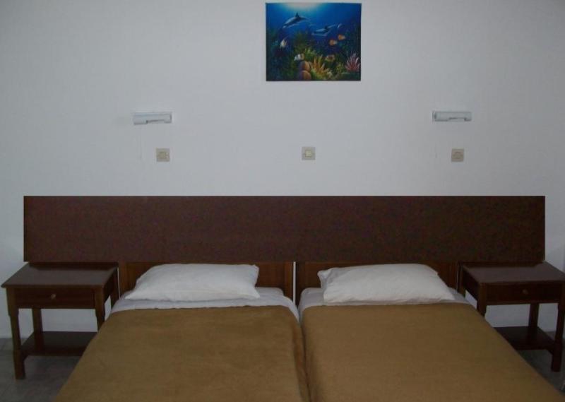 Sotirakis Hotel Studios