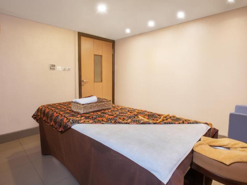 DevinSky Hotel Seminyak