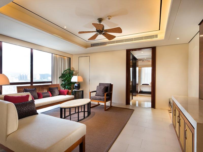 Crowne Plaza Sanya City Center