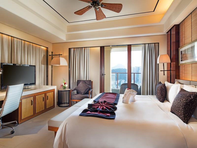 Crowne Plaza Sanya City Center