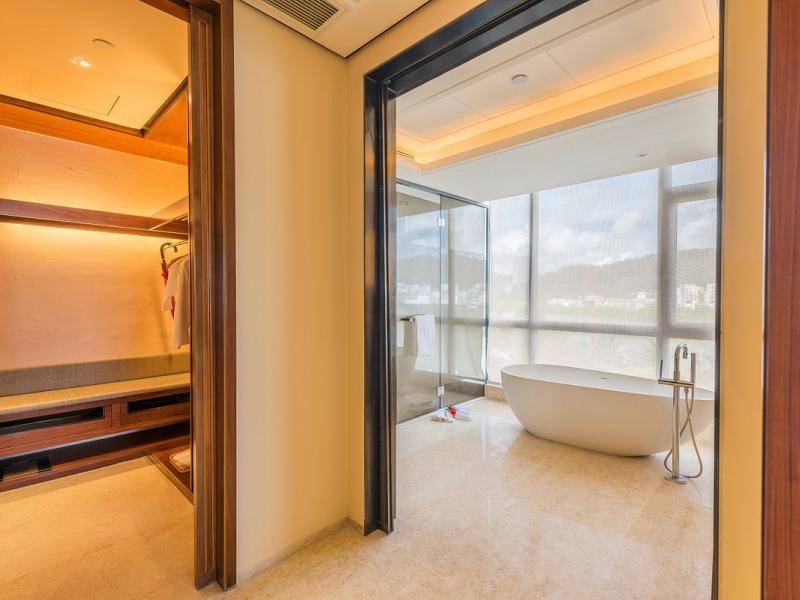 Crowne Plaza Sanya City Center