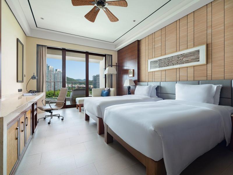 Crowne Plaza Sanya City Center