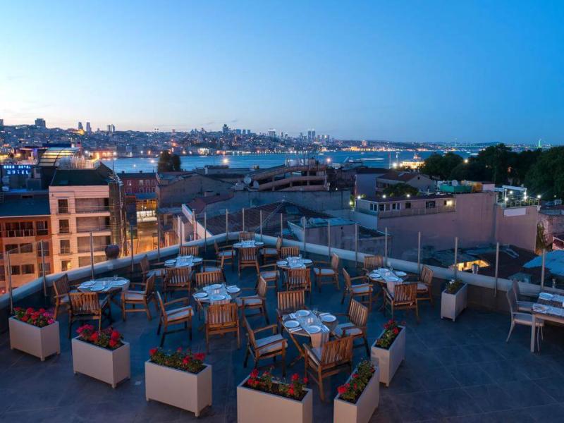 DoubleTree by Hilton Hotel Istanbul - Sirkeci