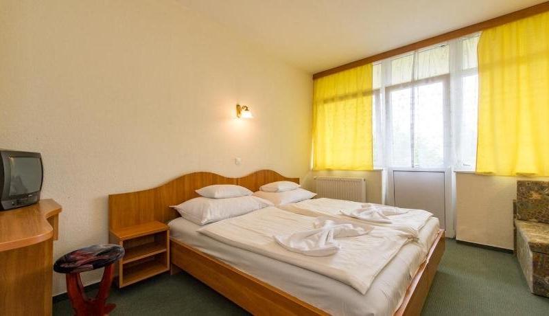 Nostra Hotel