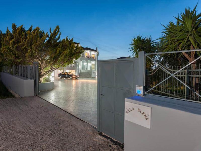 Villa Elena