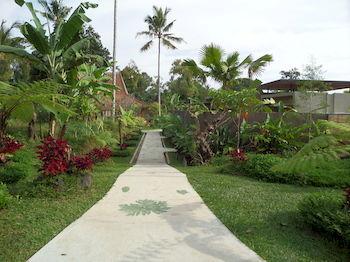Senetan Villas & Spa Resort