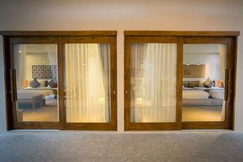 Senetan Villas & Spa Resort